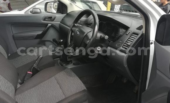 Buy Used Ford Ranger White Car in Import - Dubai in Hhohho Buy Used Ford Ranger White Car in Import - Dubai in Hhohho