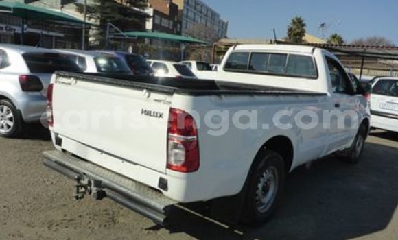 Acheter Occasion Voiture Toyota Hilux Blanc à Mbabane, Manzini Acheter Occasion Voiture Toyota Hilux Blanc à Mbabane, Manzini