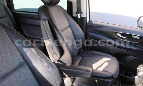 Buy Used Mercedes‒Benz Vito Silver Car in Ezulwini in Hhohho Buy Used Mercedes‒Benz Vito Silver Car in Ezulwini in Hhohho