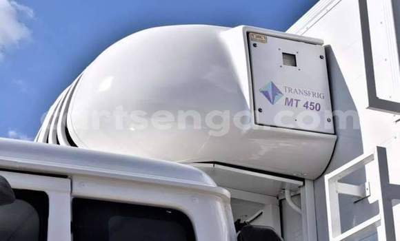 Acheter Occasion Utilitaire Nissan UD Blanc à Ezulwini, Hhohho Acheter Occasion Utilitaire Nissan UD Blanc à Ezulwini, Hhohho