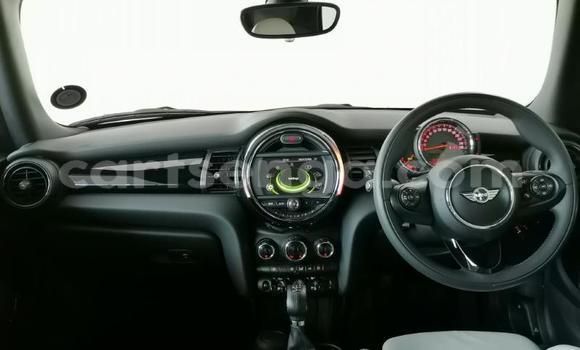 Acheter Occasion Voiture MINI Cooper Beige à Big Bend, Lubombo Acheter Occasion Voiture MINI Cooper Beige à Big Bend, Lubombo