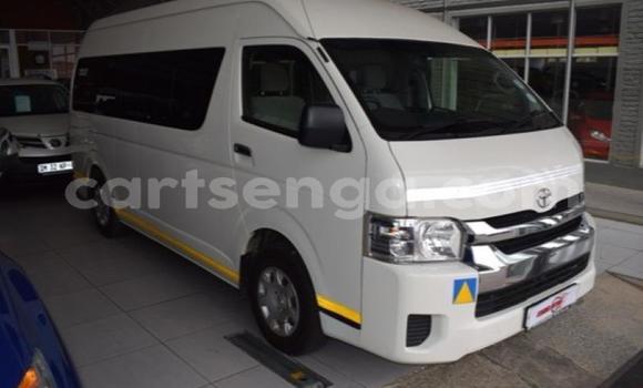 Buy Used Toyota 4Runner White Car in Ezulwini in Hhohho