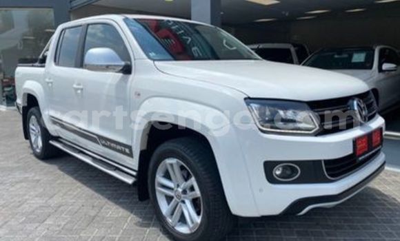 Buy Used Volkswagen Amarok White Car in Ezulwini in Hhohho