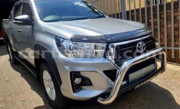 Buy Used Toyota Hilux Silver Car in Ezulwini in Hhohho Buy Used Toyota Hilux Silver Car in Ezulwini in Hhohho