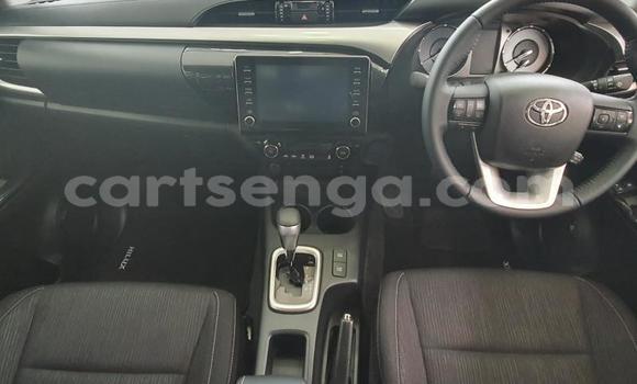 Buy Used Toyota Hilux White Car in Ezulwini in Hhohho Buy Used Toyota Hilux White Car in Ezulwini in Hhohho