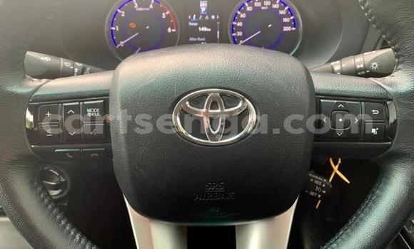 Buy Used Toyota Hilux White Car in Ezulwini in Hhohho Buy Used Toyota Hilux White Car in Ezulwini in Hhohho