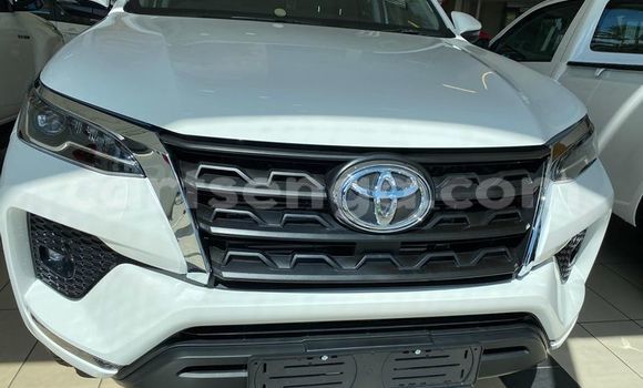 Buy Used Toyota Fortuner White Car in Manzini in Manzini Buy Used Toyota Fortuner White Car in Manzini in Manzini