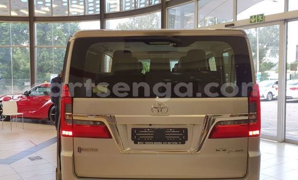 Buy Used Toyota Pickup White Car in Manzini in Manzini Buy Used Toyota Pickup White Car in Manzini in Manzini