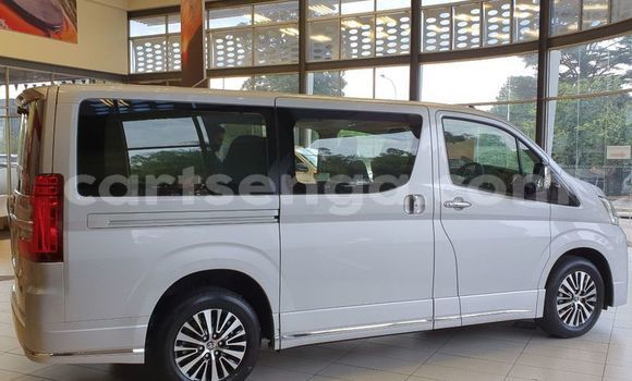 Buy Used Toyota Pickup White Car in Manzini in Manzini Buy Used Toyota Pickup White Car in Manzini in Manzini