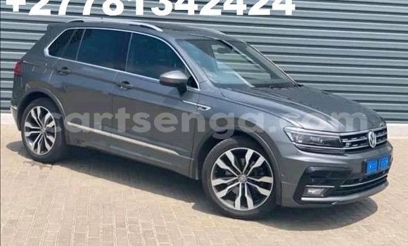 Nunua Ilio tumika Volkswagen Tiguan Silver Gari ndani ya Mbabane nchini Manzini