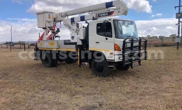 Nunua Ilio tumika Hino 300 Series Other Lori ndani ya Mbabane nchini Manzini