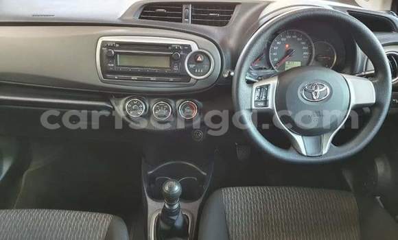 Nunua Ilio tumika Toyota Yaris Silver Gari ndani ya Malkerns nchini Manzini Nunua Ilio tumika Toyota Yaris Silver Gari ndani ya Malkerns nchini Manzini