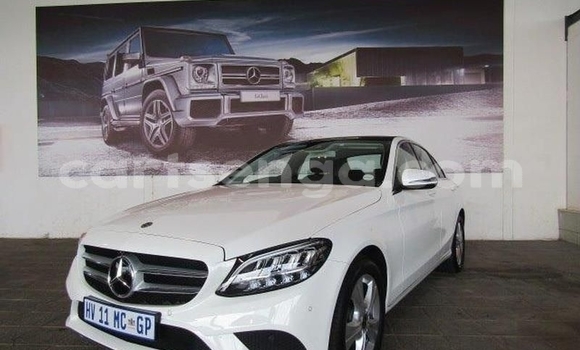 Acheter Occasion Voiture Mercedes‒Benz C-klasse Blanc à Big Bend, Lubombo Acheter Occasion Voiture Mercedes‒Benz C-klasse Blanc à Big Bend, Lubombo