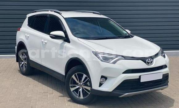 Acheter Occasion Voiture Toyota RAV4 Blanc à Tabankulu, Lubombo District Acheter Occasion Voiture Toyota RAV4 Blanc à Tabankulu, Lubombo District