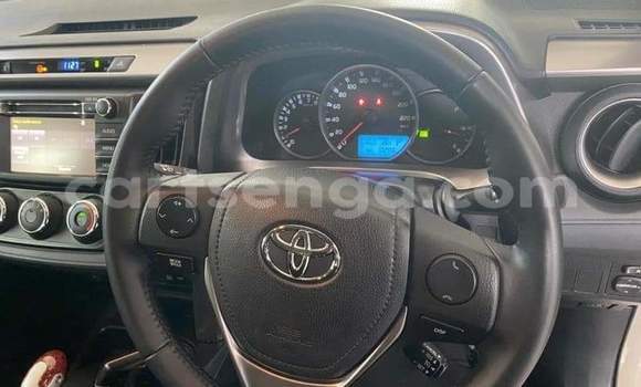 Acheter Occasion Voiture Toyota RAV4 Blanc à Tabankulu, Lubombo District Acheter Occasion Voiture Toyota RAV4 Blanc à Tabankulu, Lubombo District