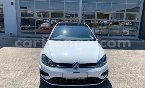 Buy Used Volkswagen Golf R White Car in Manzini in Manzini Buy Used Volkswagen Golf R White Car in Manzini in Manzini