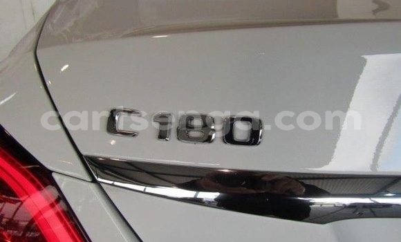 Acheter Occasion Voiture Mercedes‒Benz C-klasse Blanc à Big Bend, Lubombo Acheter Occasion Voiture Mercedes‒Benz C-klasse Blanc à Big Bend, Lubombo