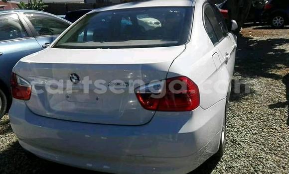 Acheter Occasion Voiture BMW 3–Series Blanc à Bhunya, Manzini Acheter Occasion Voiture BMW 3–Series Blanc à Bhunya, Manzini