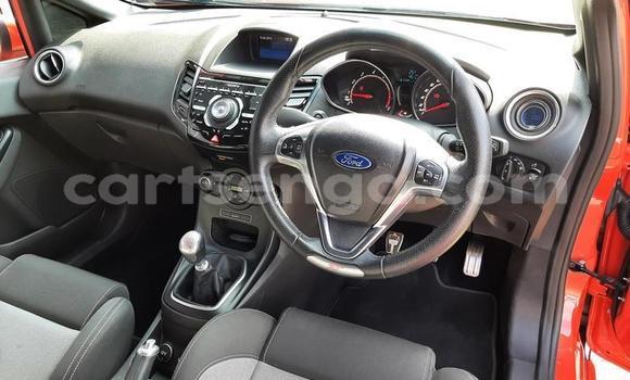 Nunua Ilio tumika Ford Fiesta ST Beige Gari ndani ya Big Bend nchini Lubombo Nunua Ilio tumika Ford Fiesta ST Beige Gari ndani ya Big Bend nchini Lubombo