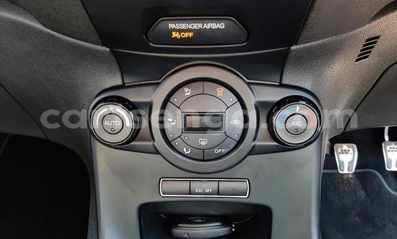 Nunua Ilio tumika Ford Fiesta ST Beige Gari ndani ya Big Bend nchini Lubombo Nunua Ilio tumika Ford Fiesta ST Beige Gari ndani ya Big Bend nchini Lubombo