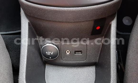 Nunua Ilio tumika Ford Fiesta ST Beige Gari ndani ya Big Bend nchini Lubombo Nunua Ilio tumika Ford Fiesta ST Beige Gari ndani ya Big Bend nchini Lubombo