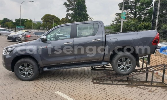Buy Used Toyota Hilux Black Car in Mbabane in Manzini Buy Used Toyota Hilux Black Car in Mbabane in Manzini