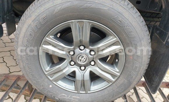 Buy Used Toyota Hilux Black Car in Mbabane in Manzini Buy Used Toyota Hilux Black Car in Mbabane in Manzini