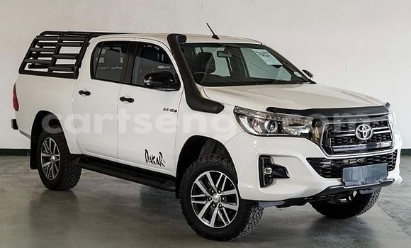 Nunua Ilio tumika Toyota Hilux White Gari ndani ya Mbabane nchini Manzini Nunua Ilio tumika Toyota Hilux White Gari ndani ya Mbabane nchini Manzini