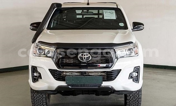 Buy Used Toyota Hilux White Car in Mbabane in Manzini Buy Used Toyota Hilux White Car in Mbabane in Manzini