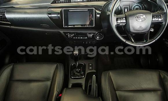 Buy Used Toyota Hilux White Car in Mbabane in Manzini Buy Used Toyota Hilux White Car in Mbabane in Manzini