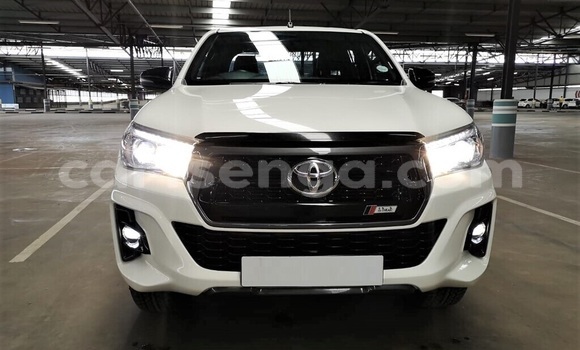 Buy Used Toyota Hilux White Car in Mbabane in Manzini Buy Used Toyota Hilux White Car in Mbabane in Manzini