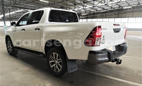 Buy Used Toyota Hilux White Car in Mbabane in Manzini Buy Used Toyota Hilux White Car in Mbabane in Manzini