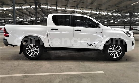 Buy Used Toyota Hilux White Car in Mbabane in Manzini Buy Used Toyota Hilux White Car in Mbabane in Manzini