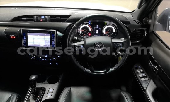 Buy Used Toyota Hilux White Car in Mbabane in Manzini Buy Used Toyota Hilux White Car in Mbabane in Manzini