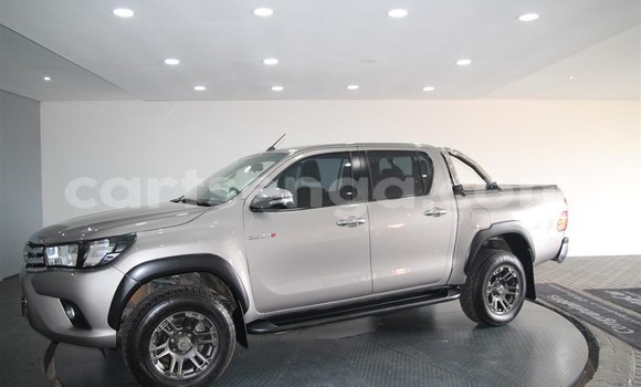 Buy Used Toyota Hilux Silver Car in Mbabane in Manzini Buy Used Toyota Hilux Silver Car in Mbabane in Manzini