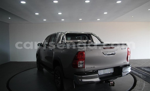 Buy Used Toyota Hilux Silver Car in Mbabane in Manzini Buy Used Toyota Hilux Silver Car in Mbabane in Manzini