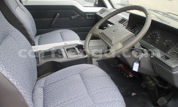 Buy Used Toyota Hiace White Car in Mbabane in Manzini Buy Used Toyota Hiace White Car in Mbabane in Manzini