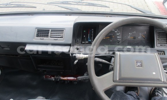 Buy Used Toyota Hiace White Car in Mbabane in Manzini Buy Used Toyota Hiace White Car in Mbabane in Manzini