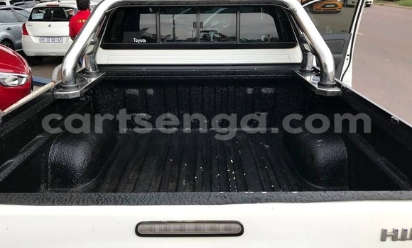 Buy Used Toyota Hilux White Car in Mbabane in Manzini Buy Used Toyota Hilux White Car in Mbabane in Manzini