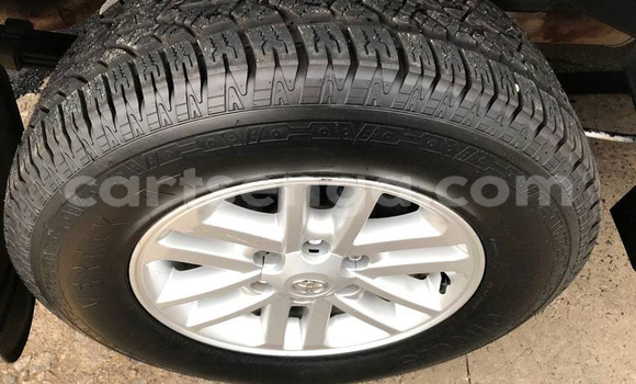 Buy Used Toyota Hilux White Car in Mbabane in Manzini Buy Used Toyota Hilux White Car in Mbabane in Manzini