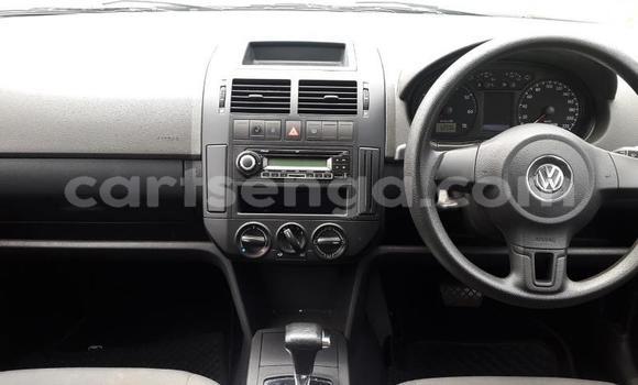 Nunua Ilio tumika Volkswagen Polo White Gari ndani ya Ezulwini nchini Hhohho Nunua Ilio tumika Volkswagen Polo White Gari ndani ya Ezulwini nchini Hhohho