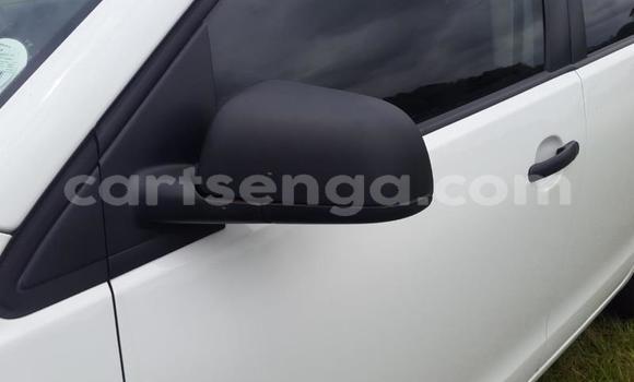 Nunua Ilio tumika Volkswagen Polo White Gari ndani ya Ezulwini nchini Hhohho Nunua Ilio tumika Volkswagen Polo White Gari ndani ya Ezulwini nchini Hhohho