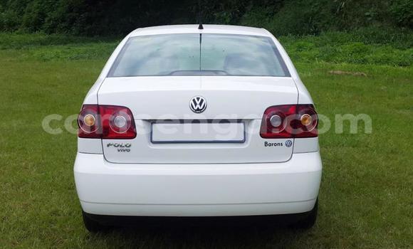 Nunua Ilio tumika Volkswagen Polo White Gari ndani ya Ezulwini nchini Hhohho Nunua Ilio tumika Volkswagen Polo White Gari ndani ya Ezulwini nchini Hhohho