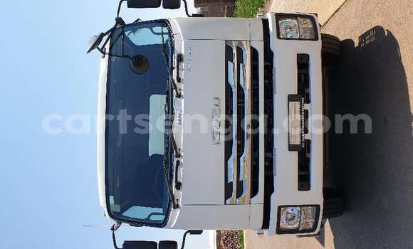 Acheter Occasion Utilitaire Isuzu FTR 850 Blanc à Mbabane, Manzini Acheter Occasion Utilitaire Isuzu FTR 850 Blanc à Mbabane, Manzini