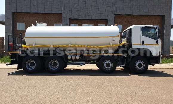 Acheter Occasion Utilitaire Isuzu FTR 850 Blanc à Mbabane, Manzini Acheter Occasion Utilitaire Isuzu FTR 850 Blanc à Mbabane, Manzini