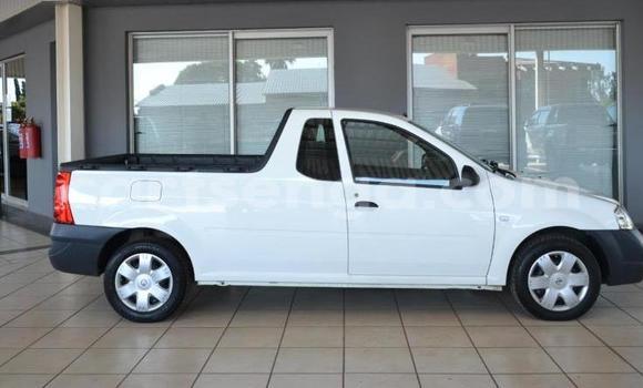 Acheter Occasion Voiture Nissan NP 300 Blanc à Mbabane, Manzini Acheter Occasion Voiture Nissan NP 300 Blanc à Mbabane, Manzini