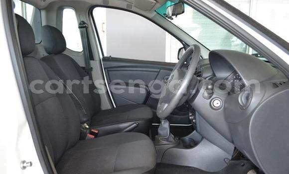 Acheter Occasion Voiture Nissan NP 300 Blanc à Mbabane, Manzini Acheter Occasion Voiture Nissan NP 300 Blanc à Mbabane, Manzini