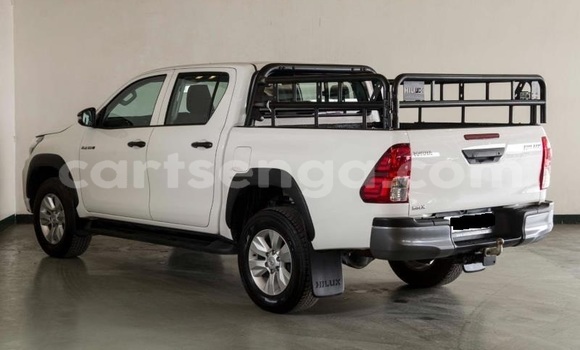 Acheter Occasion Voiture Toyota Hilux Blanc à Mbabane, Manzini Acheter Occasion Voiture Toyota Hilux Blanc à Mbabane, Manzini