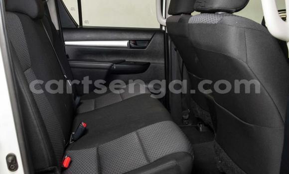 Acheter Occasion Voiture Toyota Hilux Blanc à Mbabane, Manzini Acheter Occasion Voiture Toyota Hilux Blanc à Mbabane, Manzini