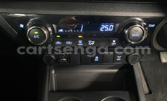 Nunua Ilio tumika Toyota Hilux Black Gari ndani ya Ezulwini nchini Hhohho Nunua Ilio tumika Toyota Hilux Black Gari ndani ya Ezulwini nchini Hhohho